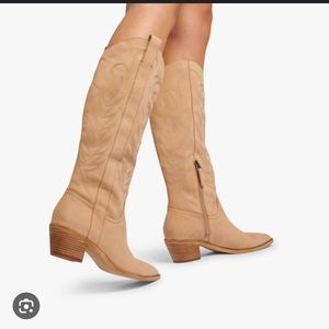 Dolce Vita Solei Boot in Dune Nubuck